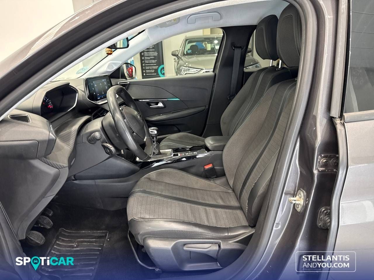 Peugeot 208 BlueHDi 73kW (100CV) Allure 15
