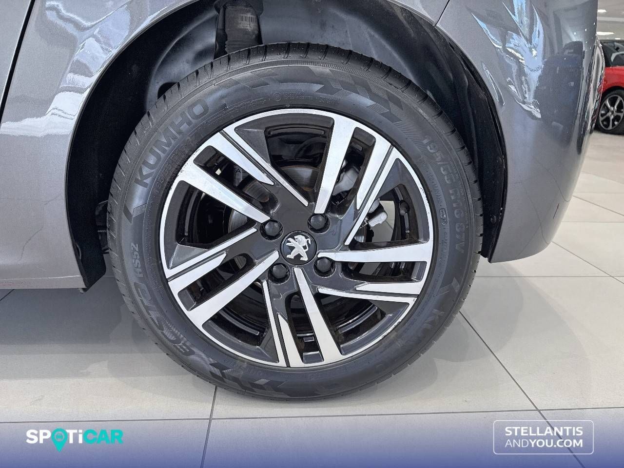 Peugeot 208 BlueHDi 73kW (100CV) Allure 18