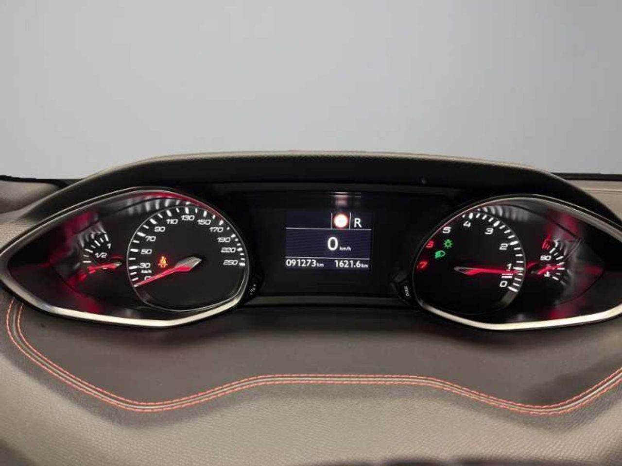 Peugeot 308 5p GT Line 1.2 PureTech 96KW (130) EAT8 26