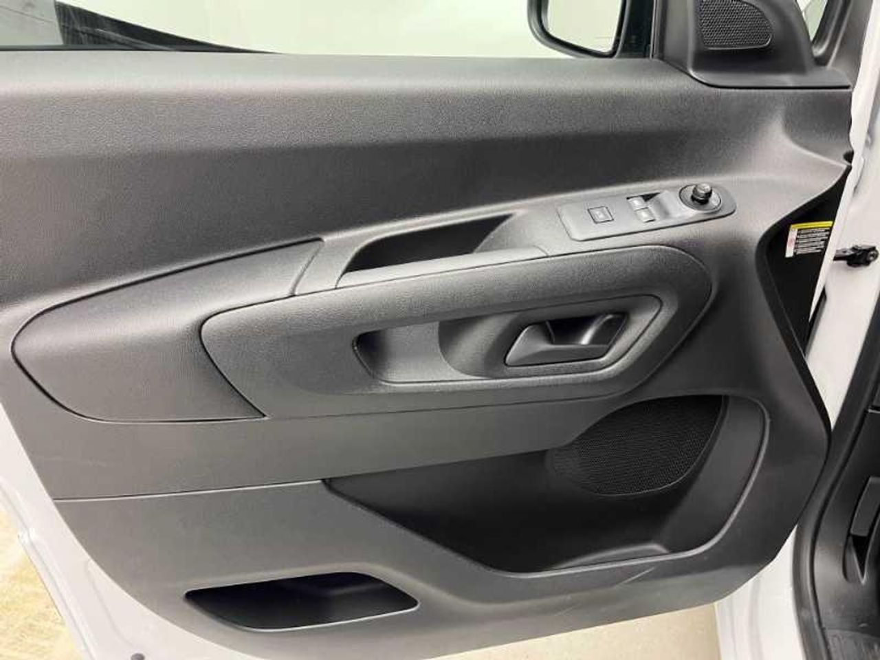 Citroën Berlingo Van XL Diésel 100CV Manual 24