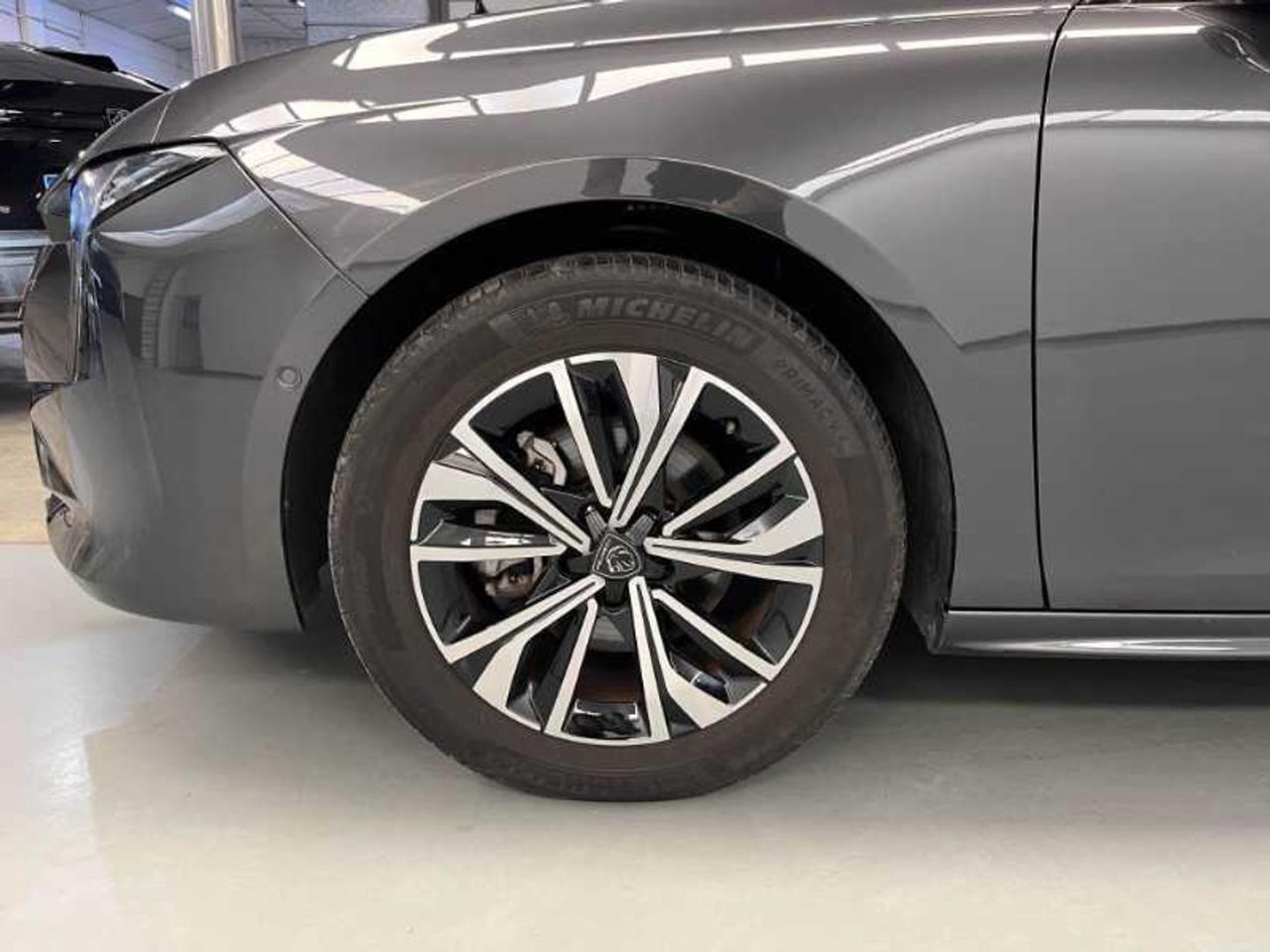 Peugeot 508 5P Allure BlueHDi 130 S&S EAT8 13