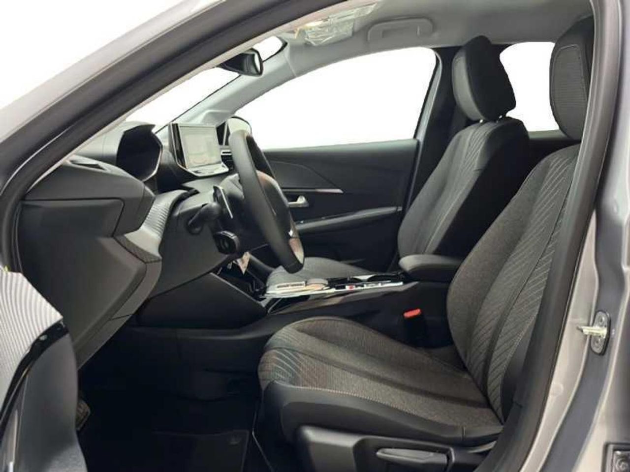 Peugeot 208 Allure HYBRID 110 eDCS6 15