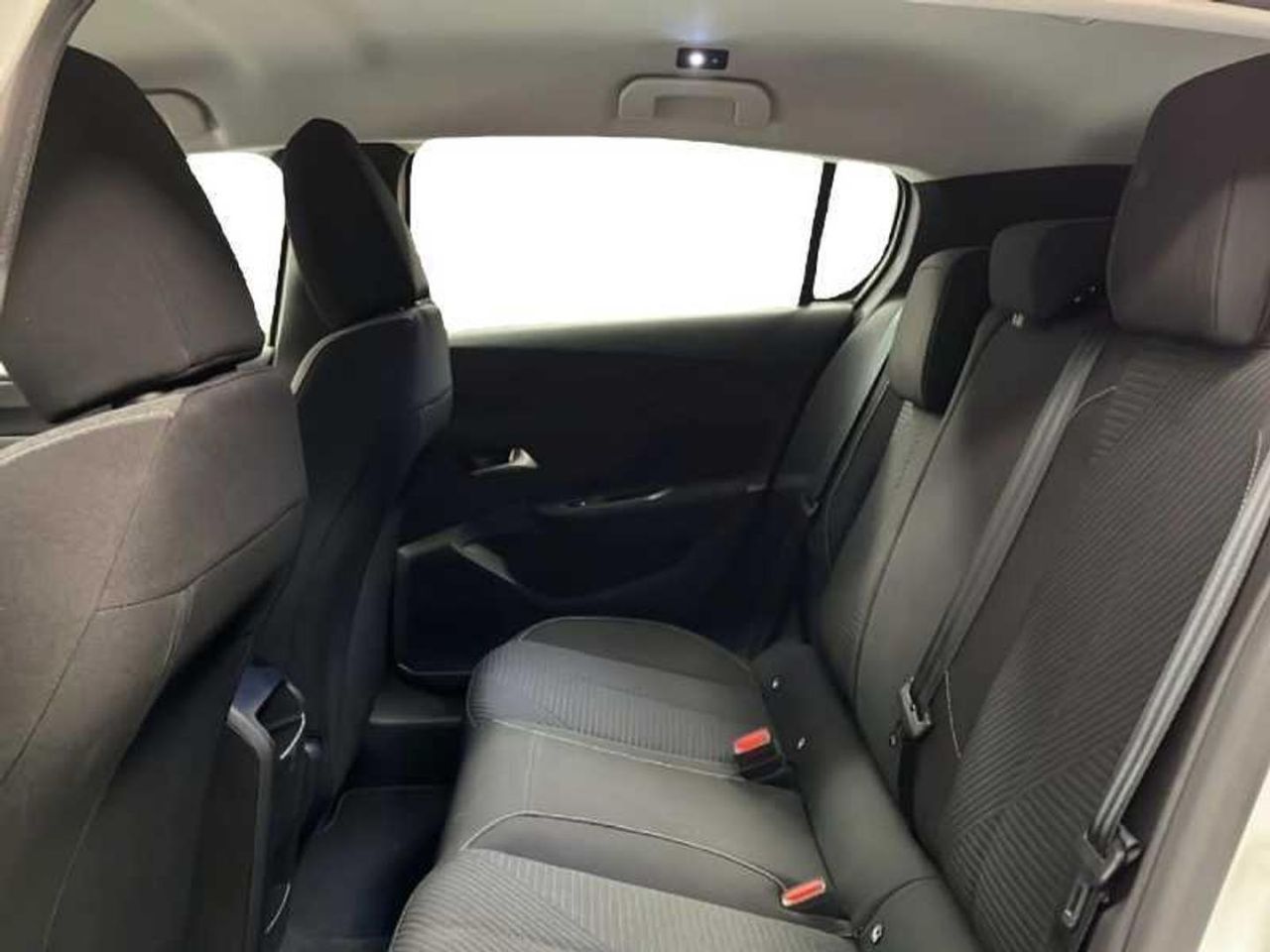 Peugeot 308 5P Active Pack BlueHDi 130 S&S MAN 17