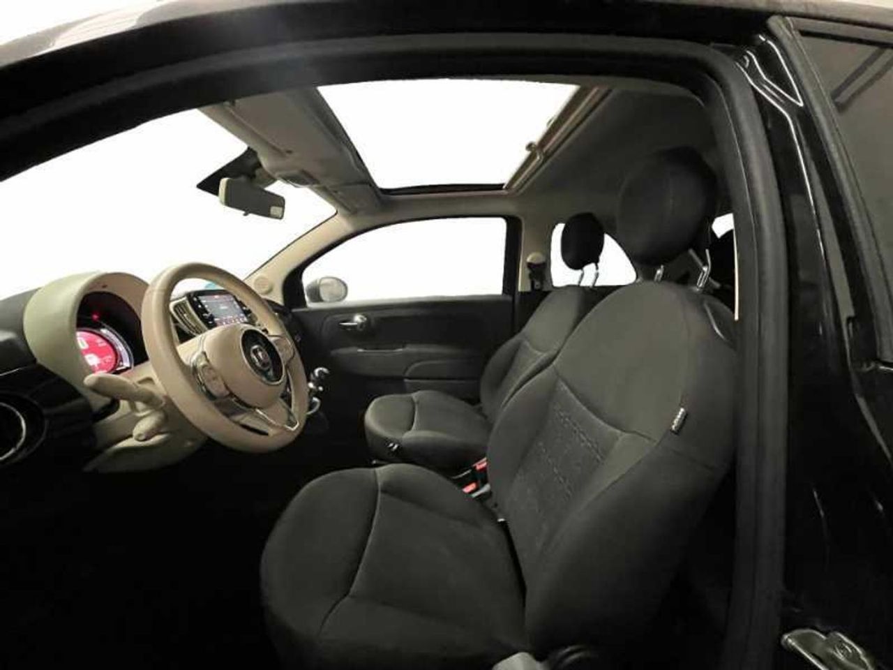 Fiat 500 Dolcevita 1.0 Hybrid 51KW (70 CV) 28