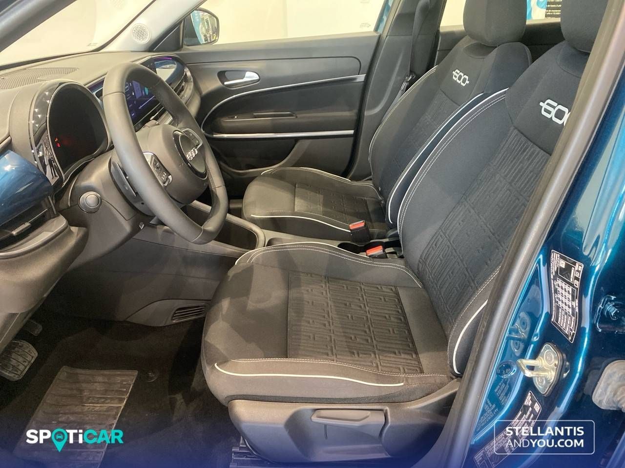 Fiat 600  600 MHEV 1.2 74kW (100CV) DDCT - 15