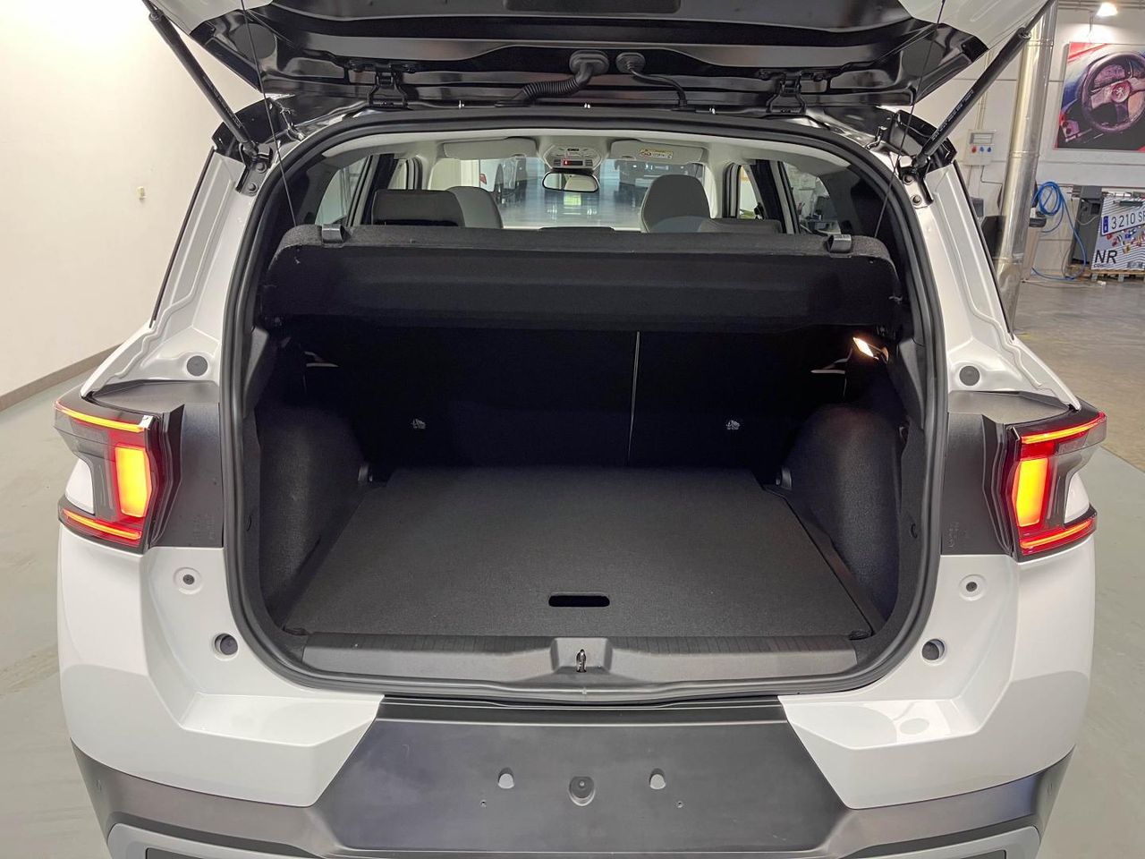 Citroën C3 Aircross Hybrid 145 ë-DCS6 MAX 17