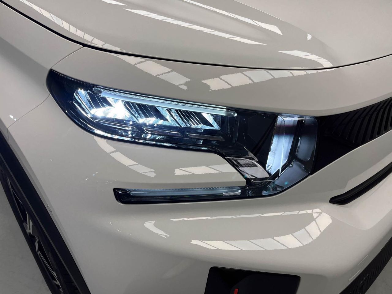 Citroën C3 Aircross Hybrid 145 ë-DCS6 MAX 24