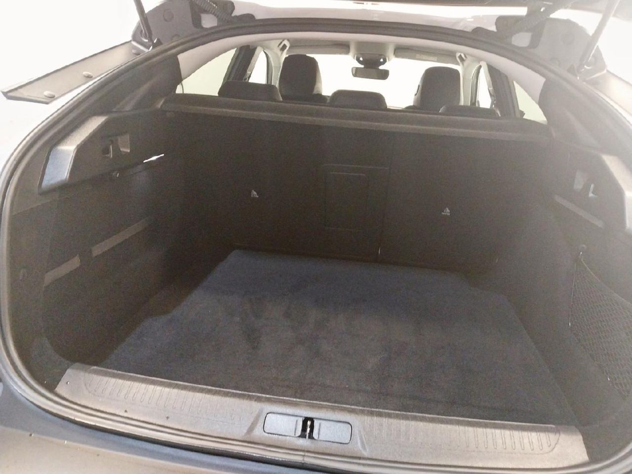 Peugeot 408 408 Allure HYBRID 145 eDCS6 18