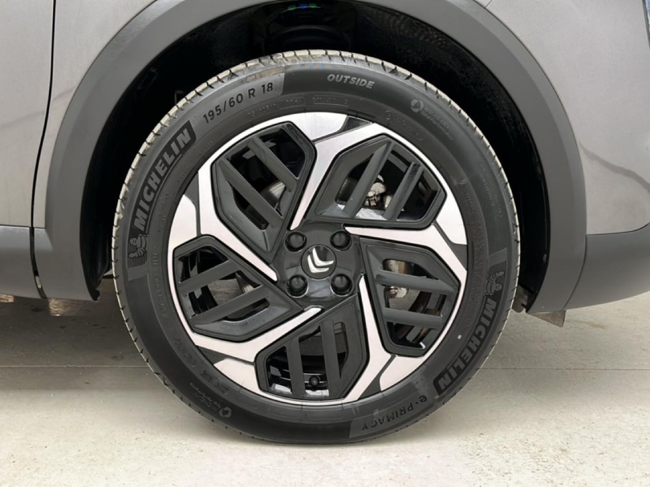 Citroën C4 PureTech 130 S&S 6v Plus 24