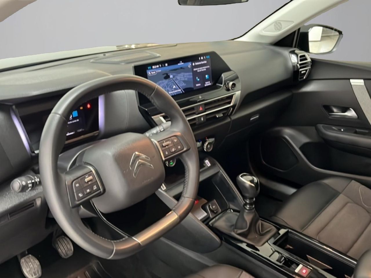Citroën C4 PureTech 130 S&S 6v Plus 28