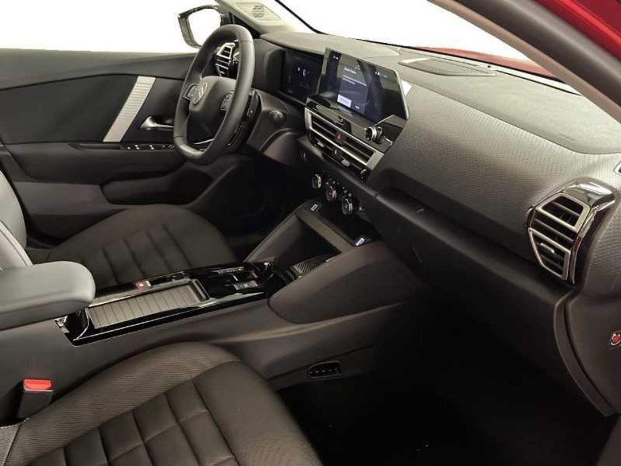 Citroën C4 Hybrid 145 ë-DCS6 Business Edition 28