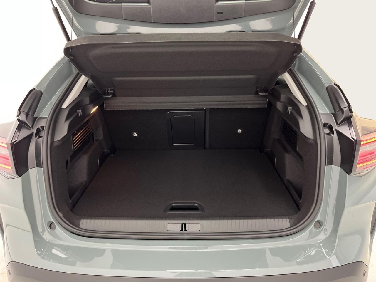 Citroën C4 Hybrid 145 ë-DCS6 Max 18