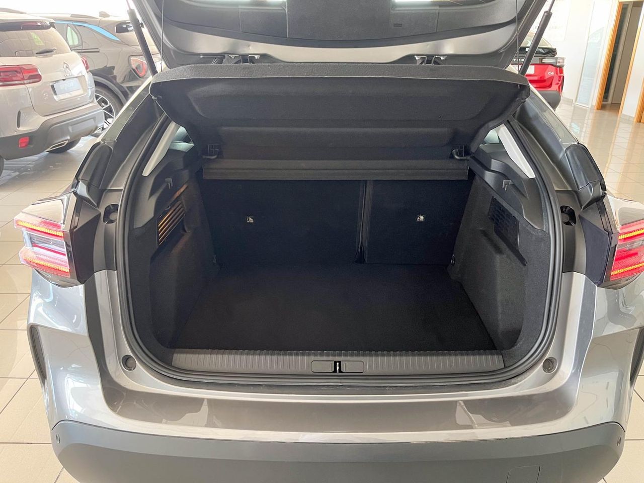 Citroën C4 Hybrid 145 ë-DCS6 Plus 22