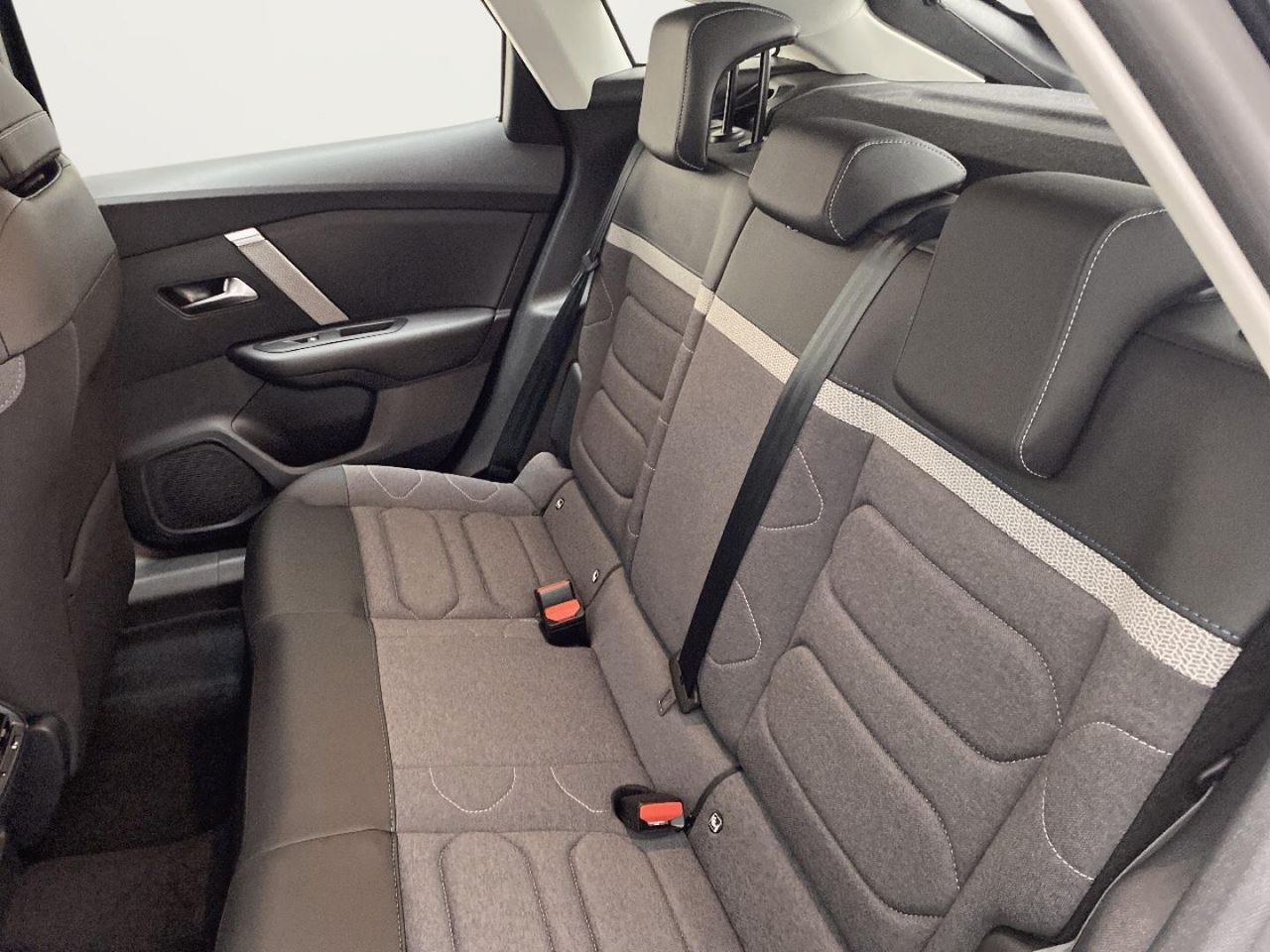 Citroën C4 PureTech 130 S&S 6v Plus 17