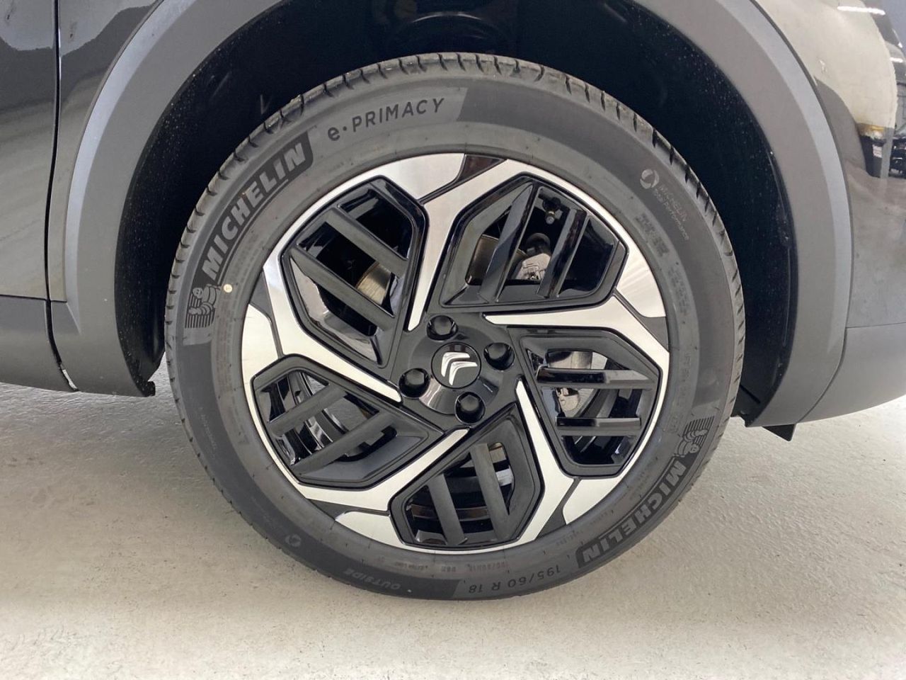 Citroën C4 PureTech 130 S&S 6v Plus 24