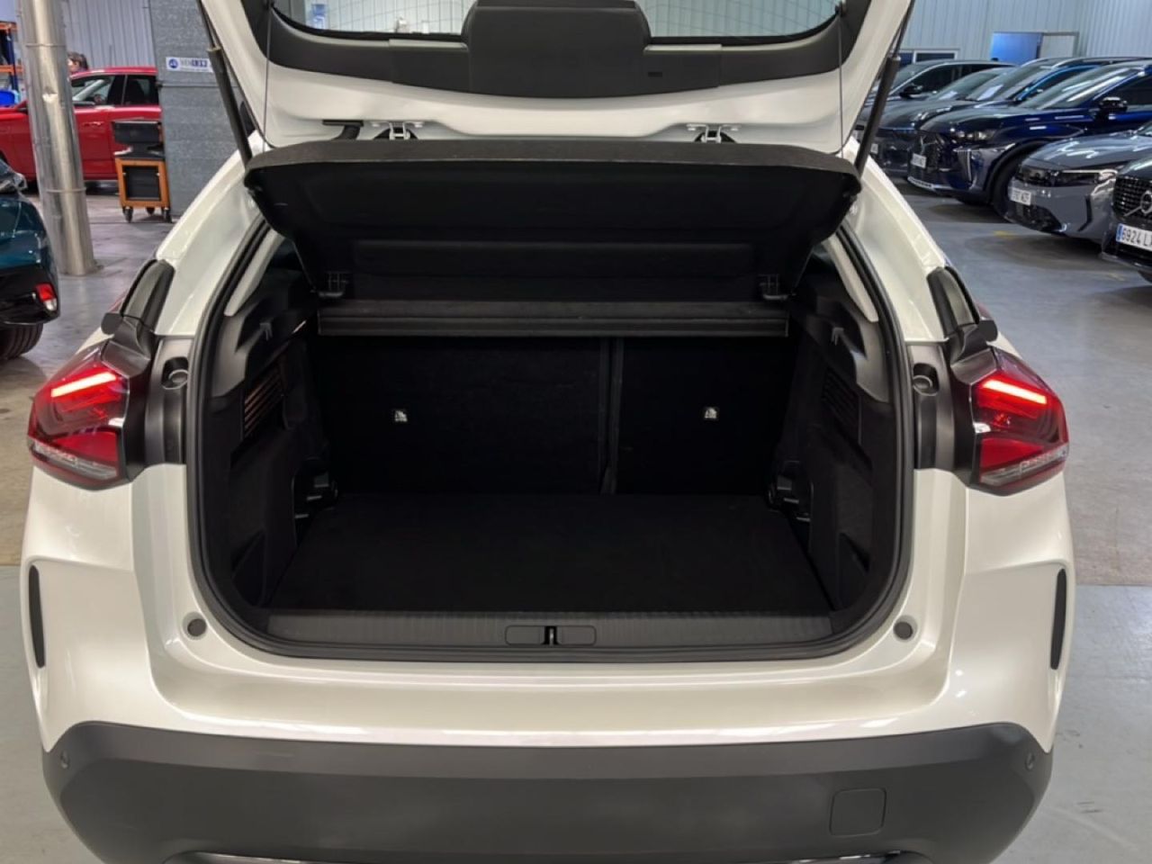 Citroën C4 PureTech 130 S&S 6v Plus 18