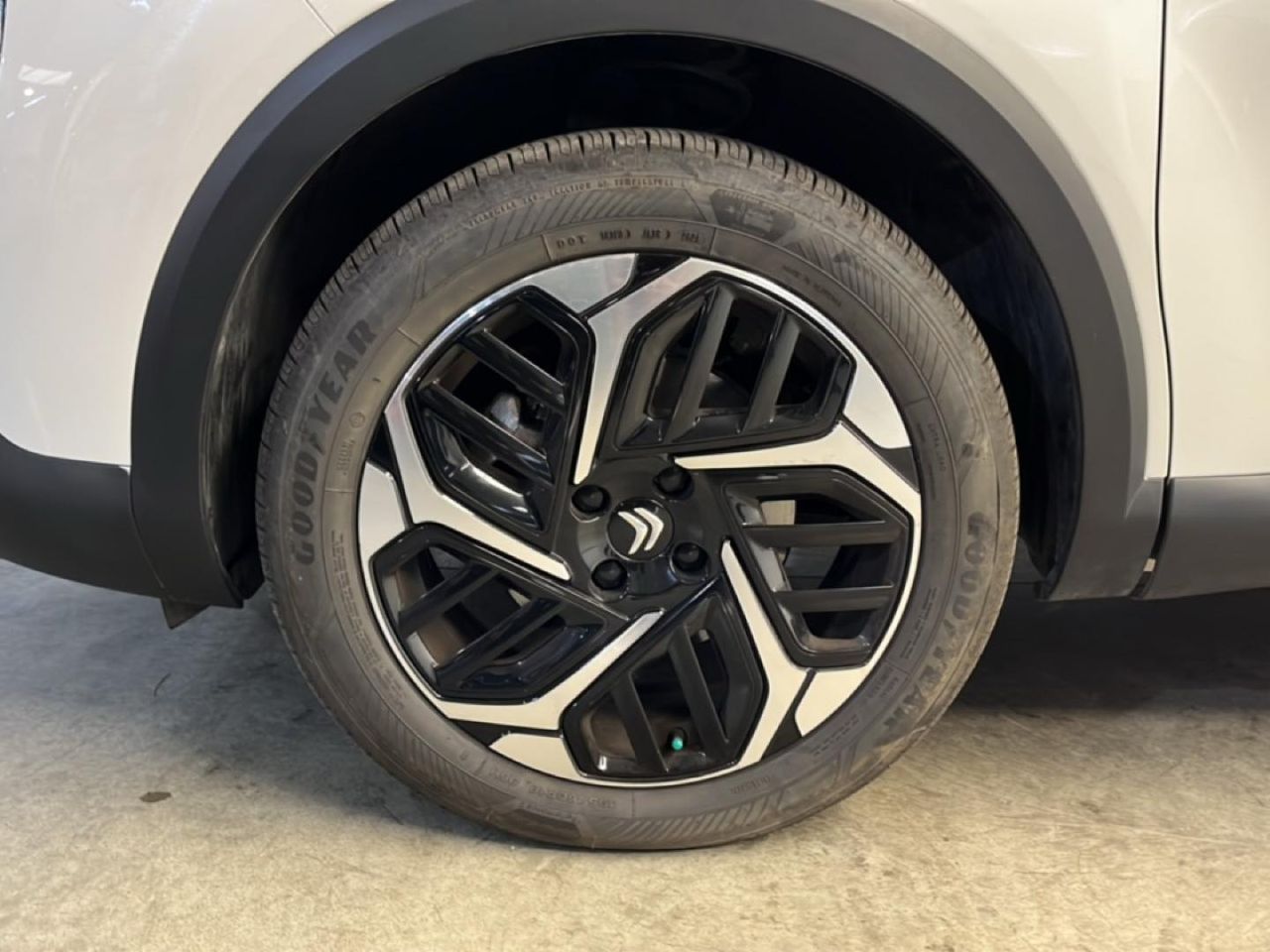 Citroën C4 PureTech 130 S&S 6v Plus 24