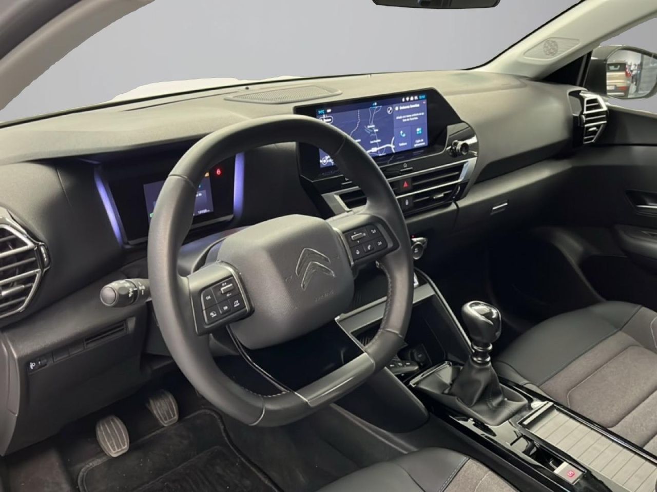 Citroën C4 PureTech 130 S&S 6v Plus 28