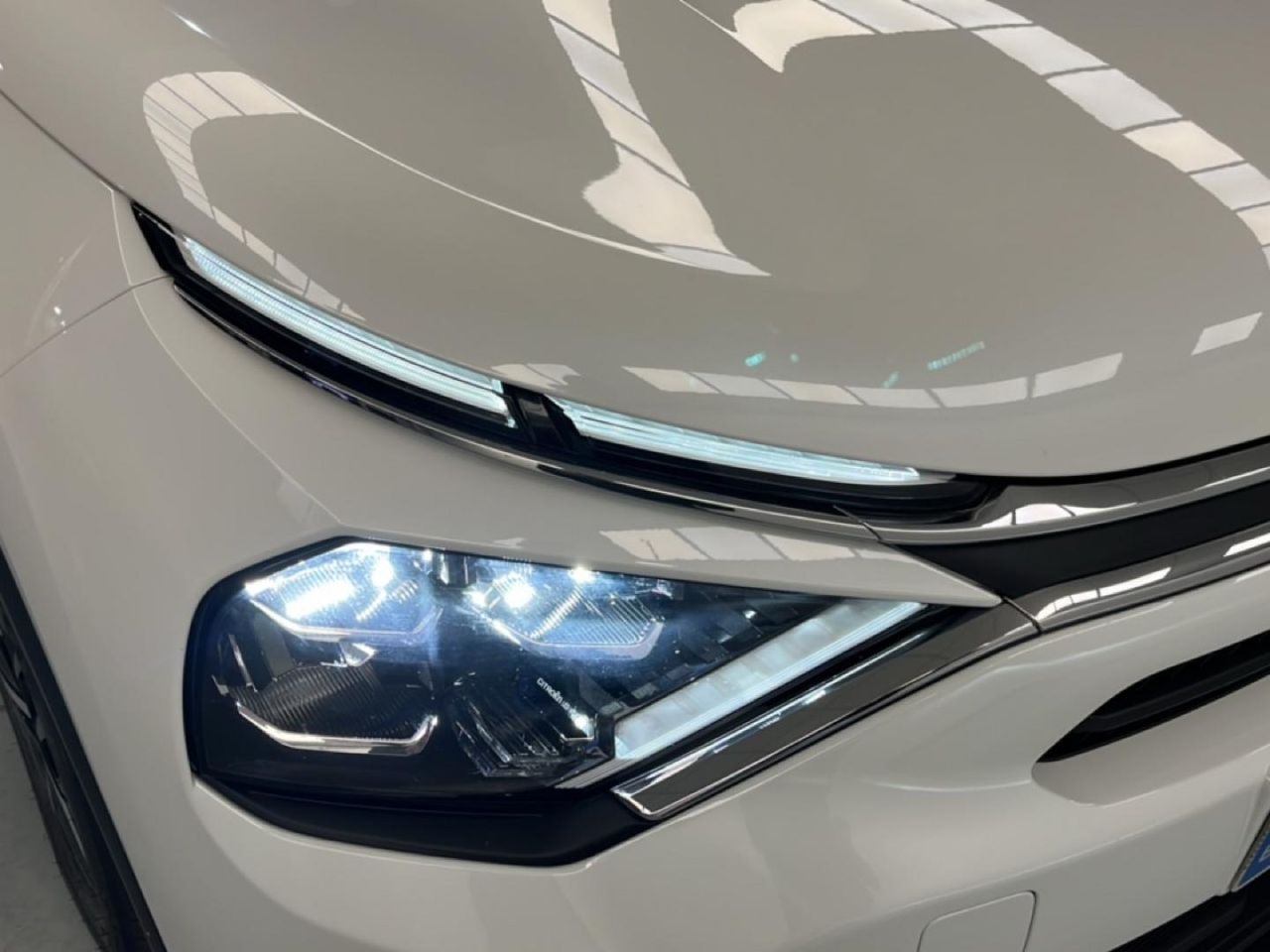 Citroën C4 PureTech 130 S&S 6v Plus 30