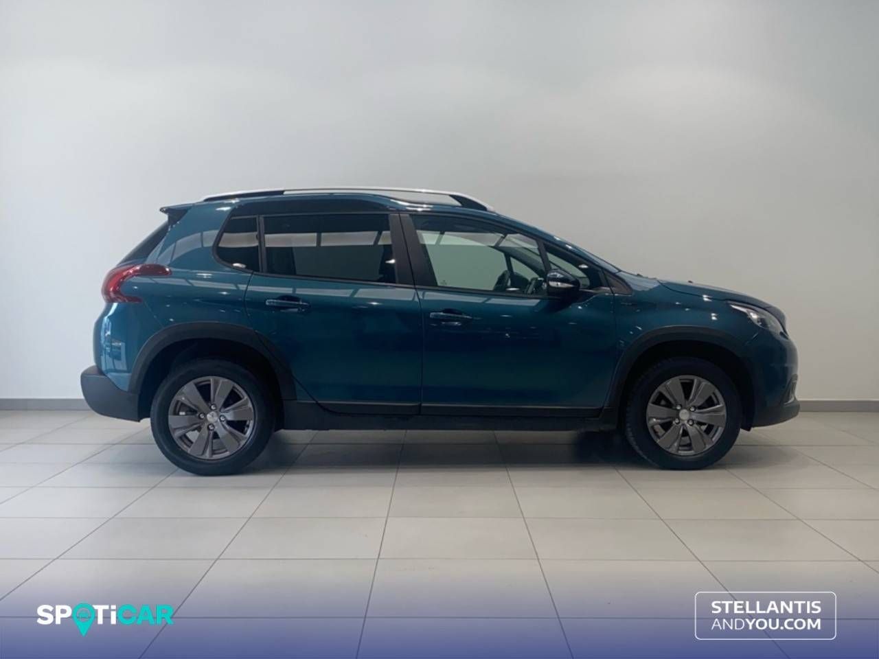 Peugeot 2008   PureTech 110 S&S 6 Vel. MAN Signature 7