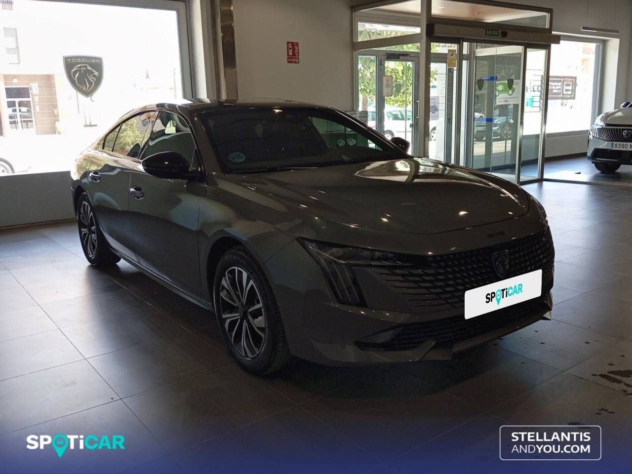 Peugeot 508  5P  BlueHDi 130 S&S EAT8 Allure 5