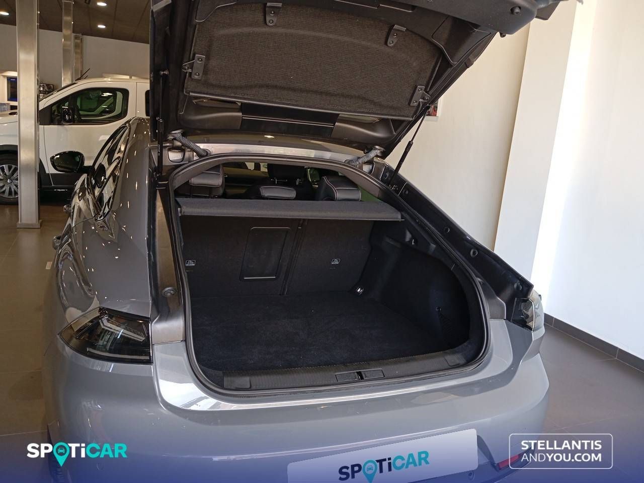 Peugeot 508  5P  BlueHDi 130 S&S EAT8 Allure 11