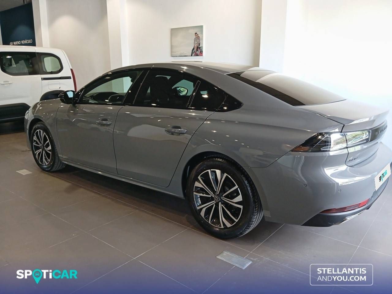Peugeot 508  5P  BlueHDi 130 S&S EAT8 Allure 13