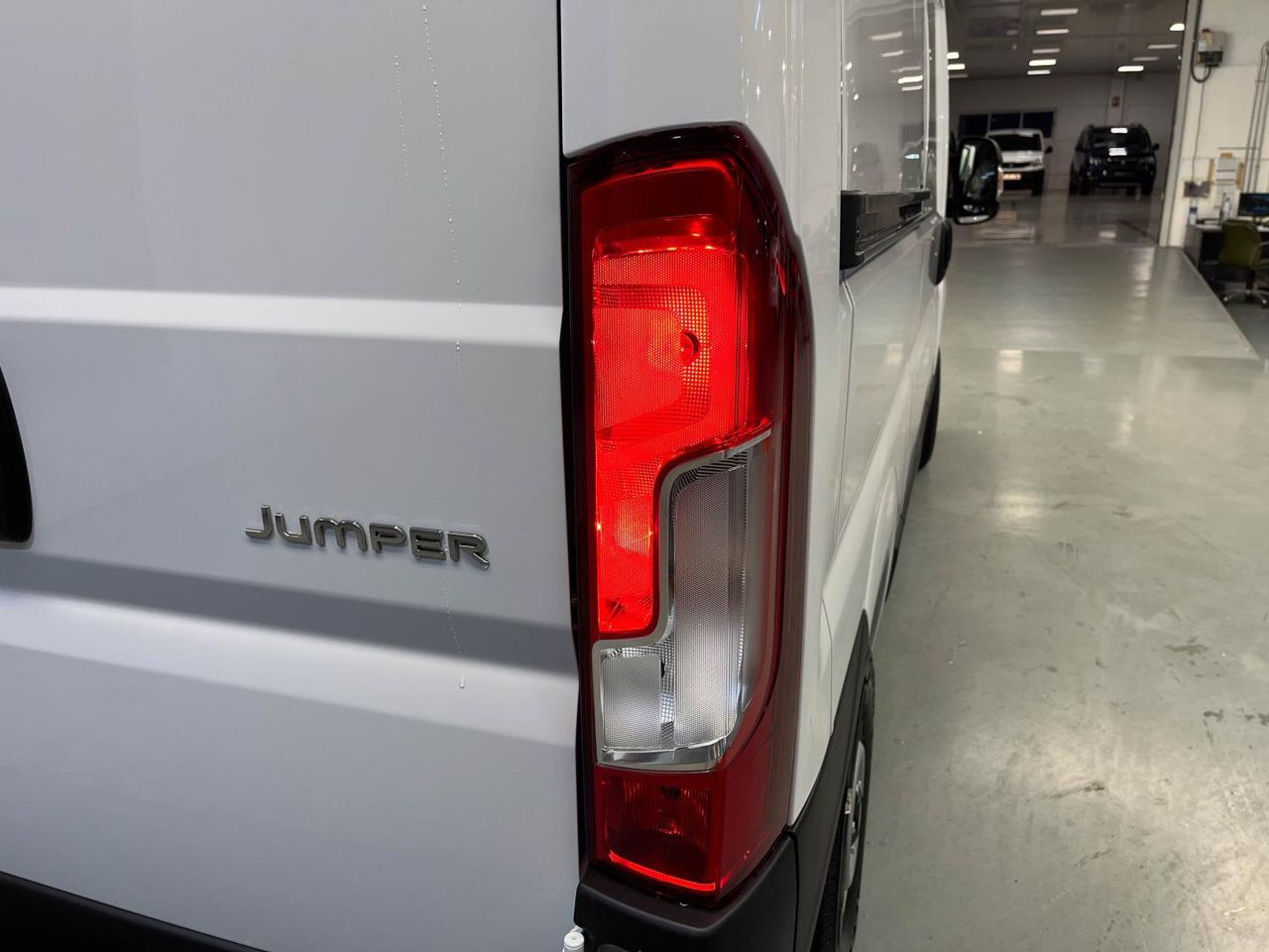 Citroën Jumper 3.5 L3 H2 BHDI 103kW (140CV) S&S 6 V. M 18