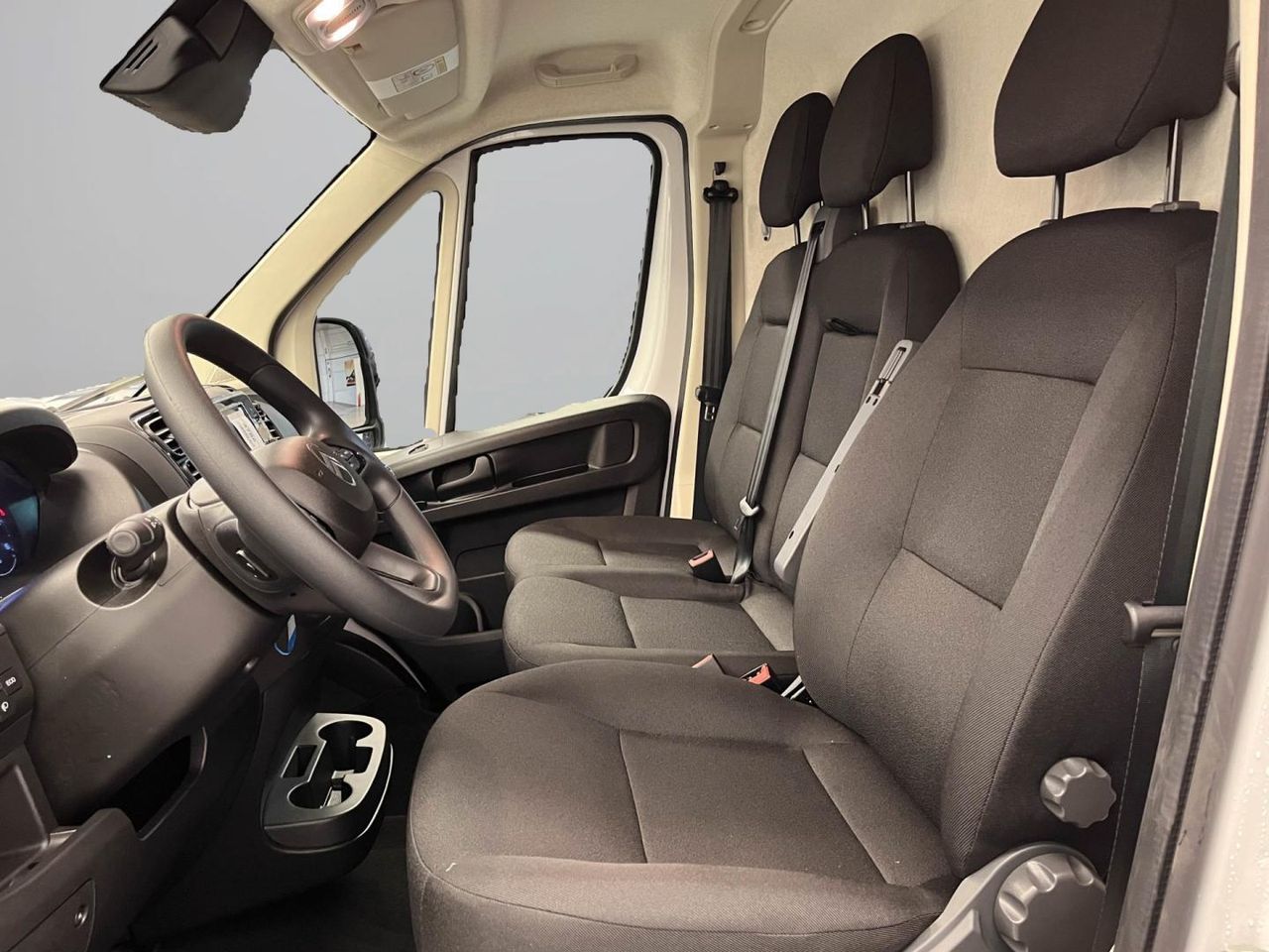 Citroën Jumper 3.5 L2 H2 BHDI 103kW (140CV) S&S 6 V. M 22
