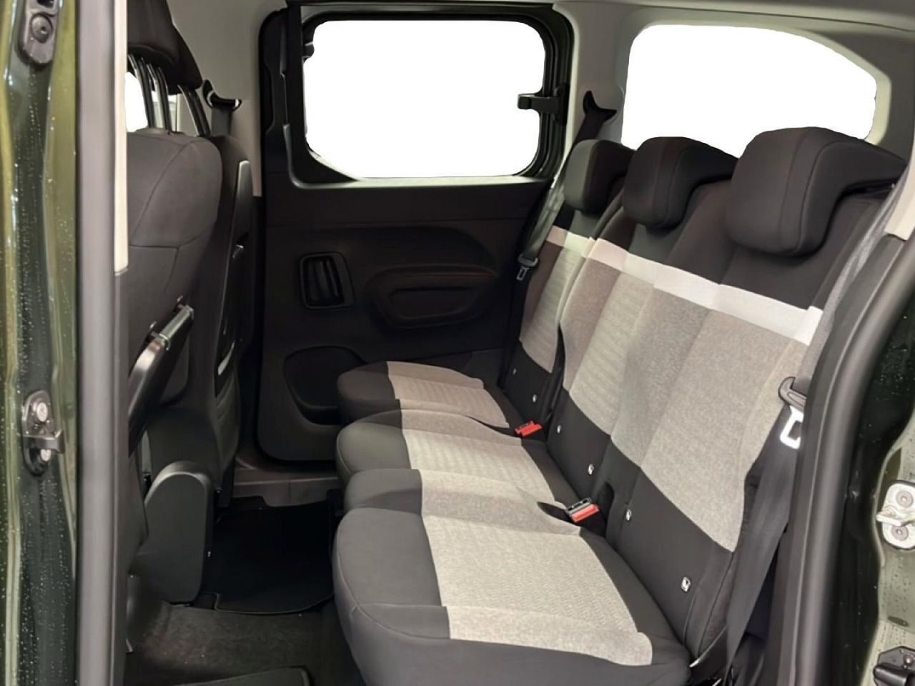 Citroën Berlingo Talla XL BlueHDi 130 S&S PLUS Auto 15