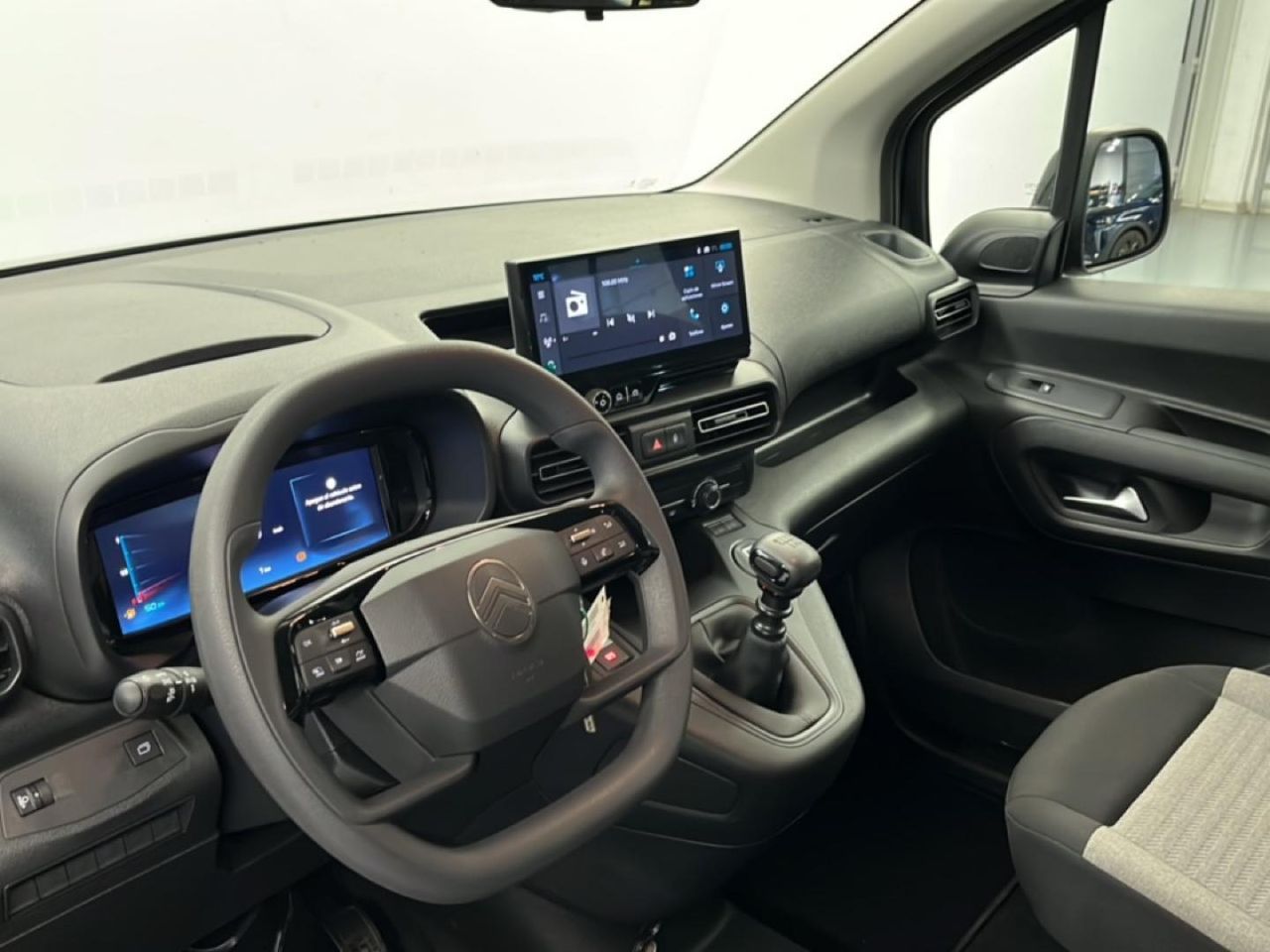 Citroën Berlingo Talla XL BlueHDi 130 S&S PLUS Auto 26