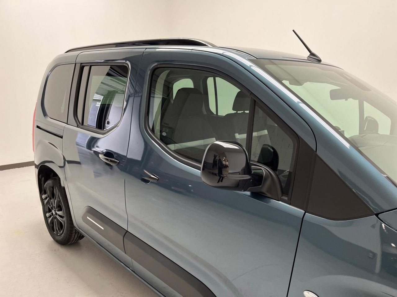 Citroën Berlingo Talla M BlueHDi 100 S&S PLUS N1 30