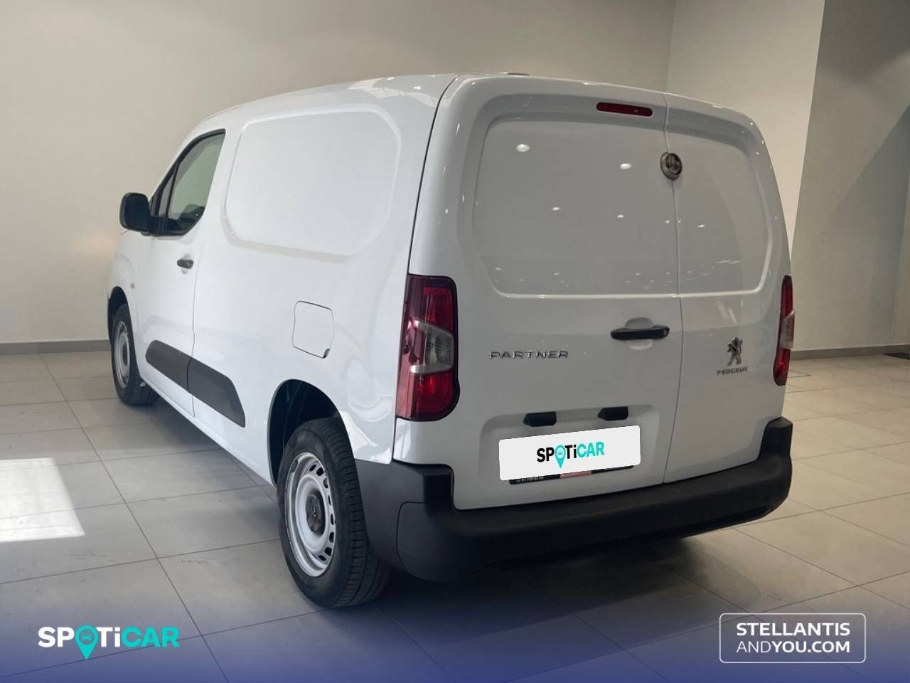Peugeot Partner  Standard 600kg BlueHDi 96kW - 13
