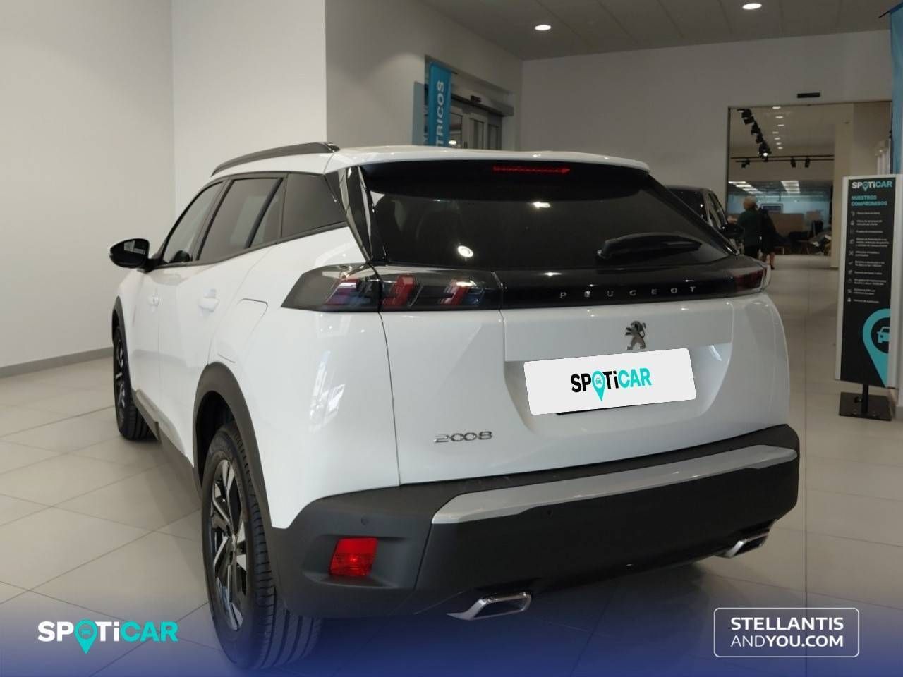 Peugeot 2008   Puretech 130 S&S BVM6 Allure 13