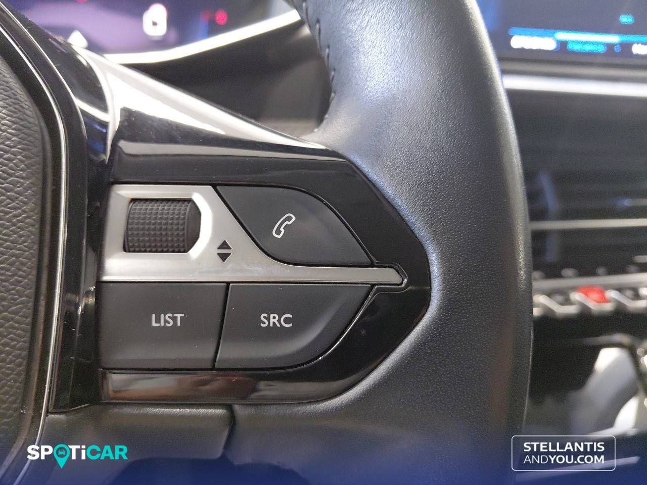 Peugeot 2008   Puretech 130 S&S BVM6 Allure 28