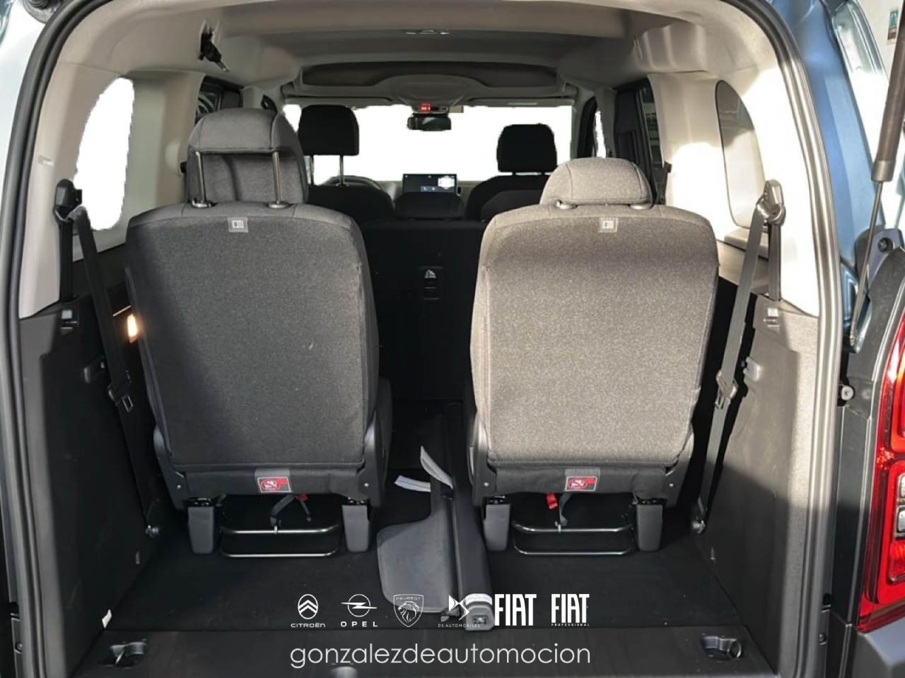 9_cbf757ce-ff16-4f8a-bd01-fd43726ffc79.jpg