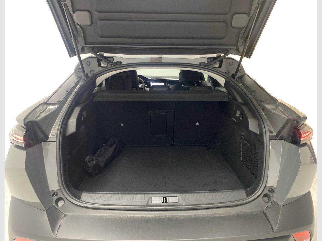 Peugeot 408 408 Allure HYBRID 145 eDCS6 18