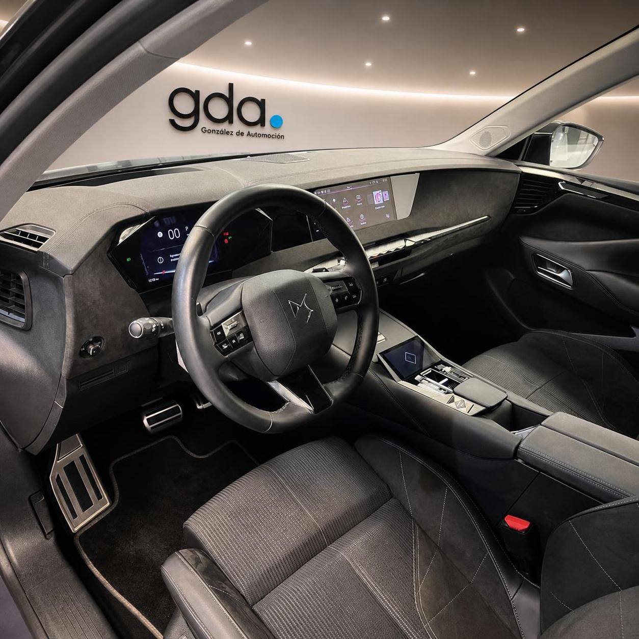3609MZD_15.jpg