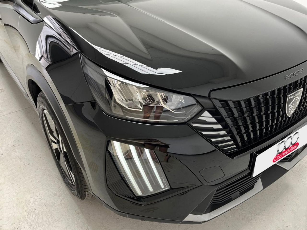 Peugeot 2008 Allure Gasolina 100 S&S 6 Vel. MAN 17