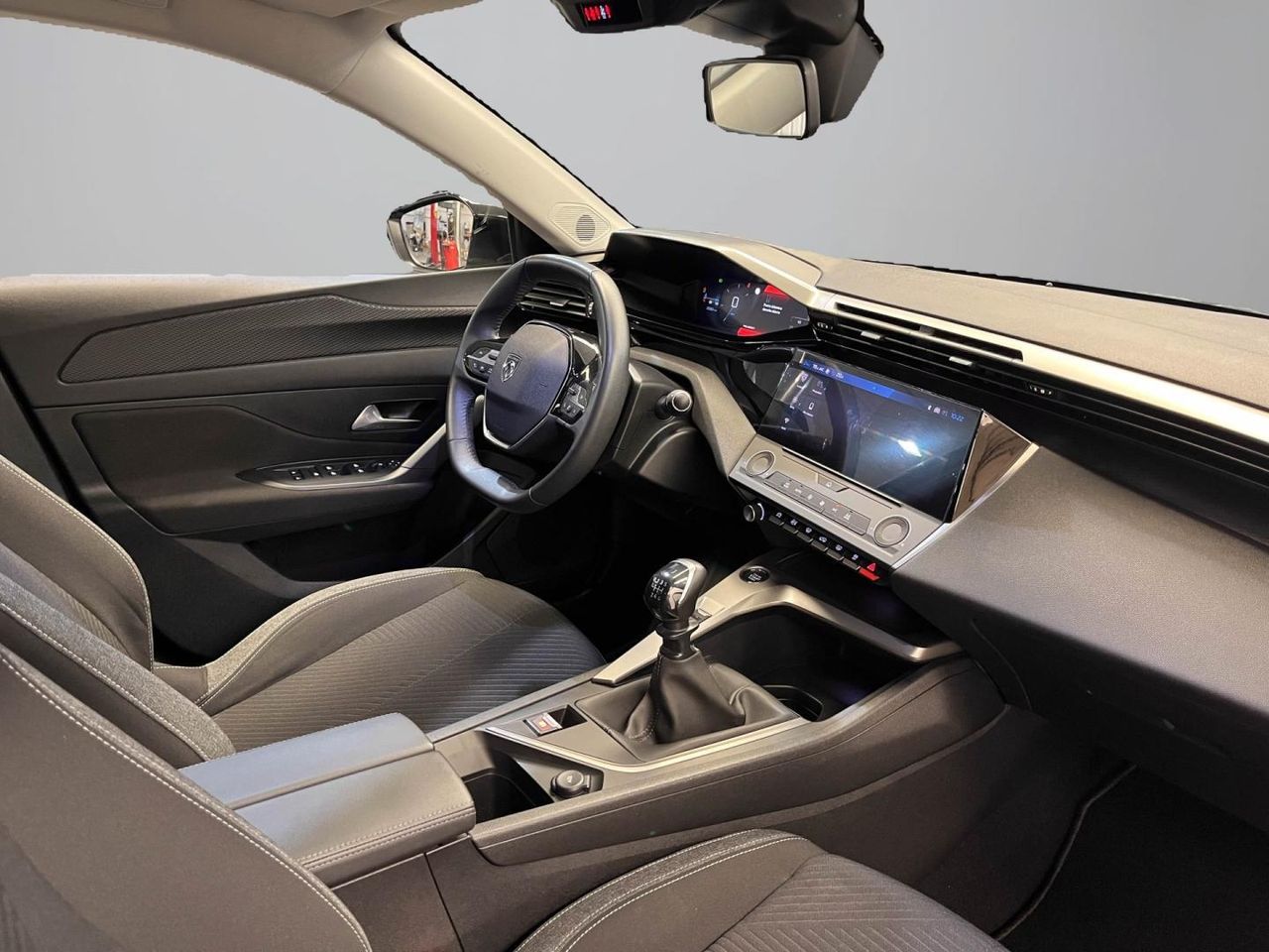 Peugeot 308 5P Allure BlueHDi 130 S&S EAT8 18