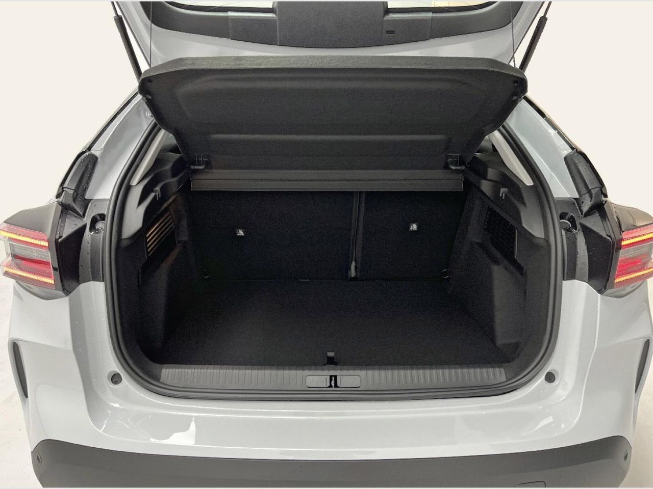 Citroën C4 Hybrid 145 ë-DCS6 Business Edition 18