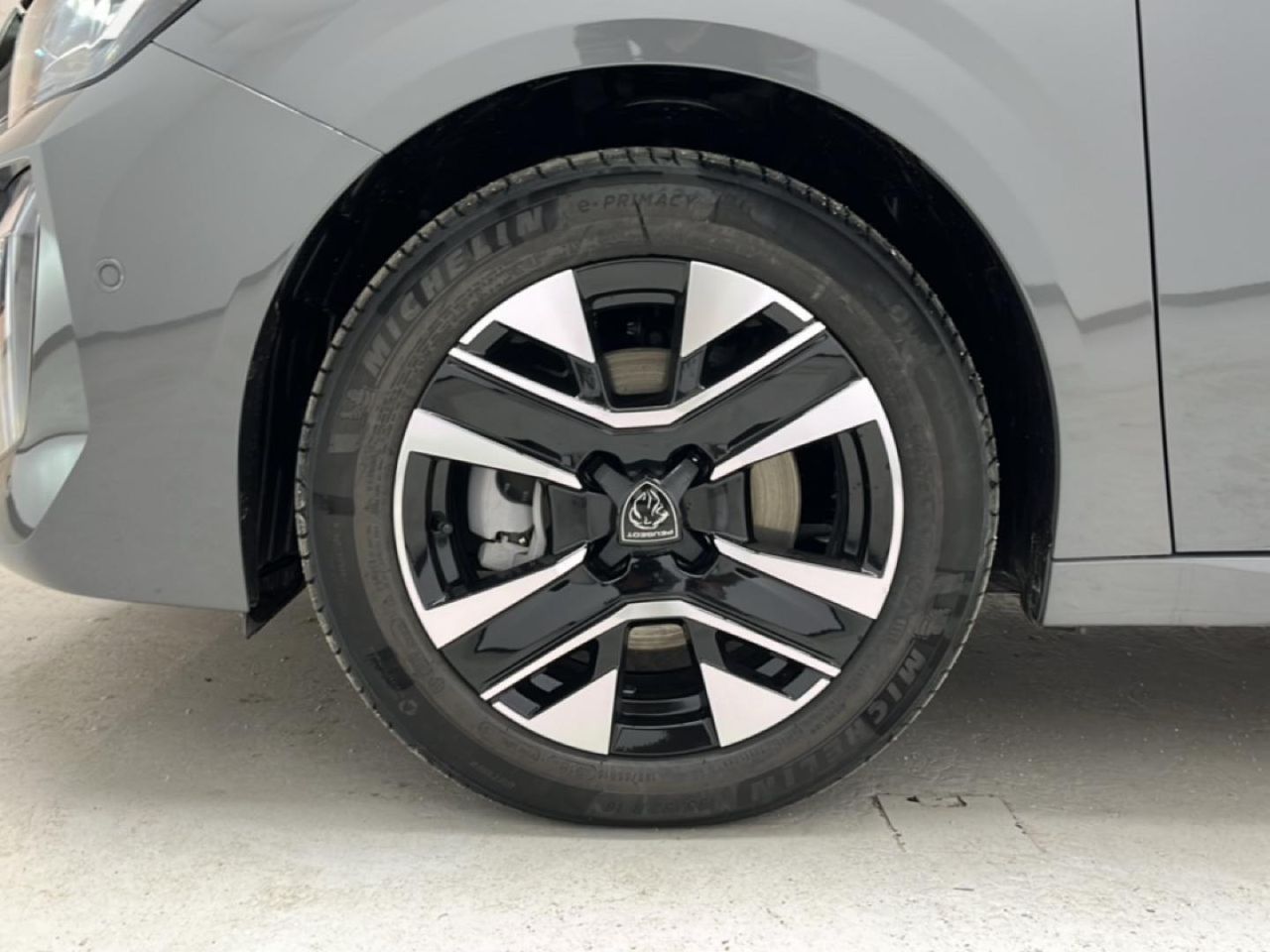 Peugeot 208 Allure HYBRID 110 eDCS6 24