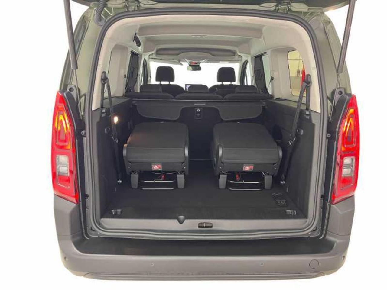 Citroën C4 Hybrid 145 ë-DCS6 Plus 17