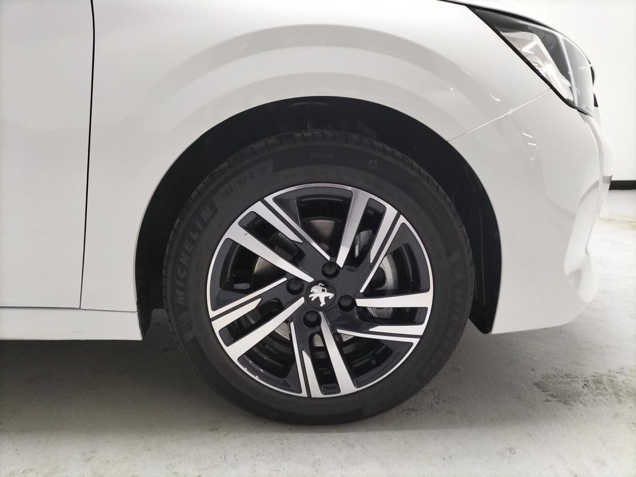 Peugeot 208 PureTech 55kW (75CV) Active Pack 15