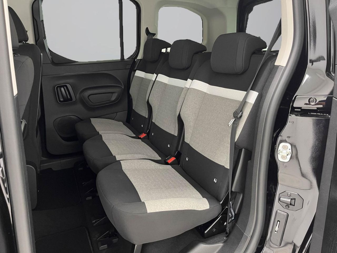 Citroën Berlingo Talla M BlueHDi 100 S&S PLUS M1 18