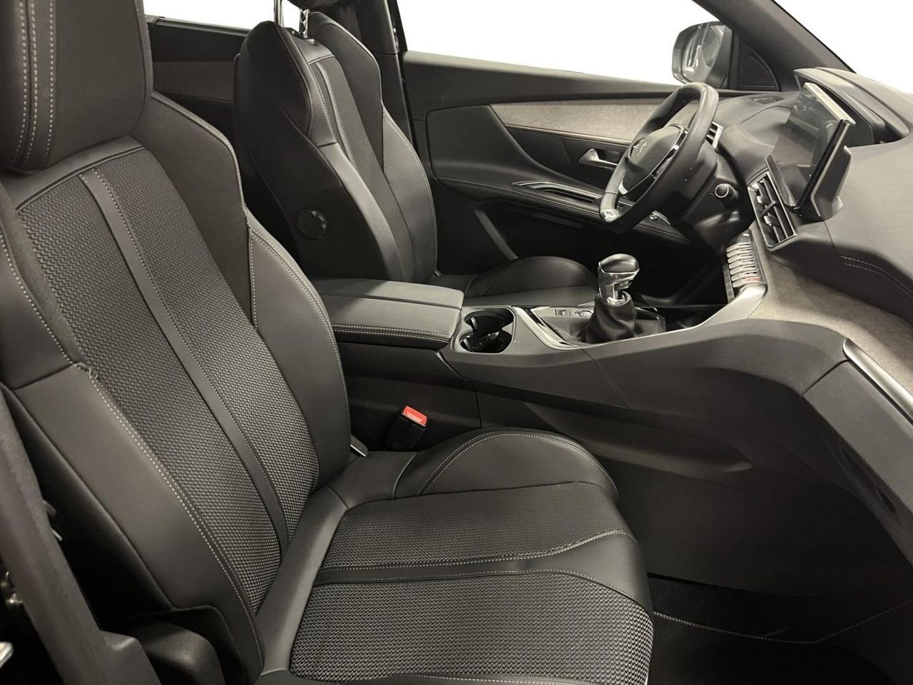Peugeot 2008 N2008 Allure Hybrid 145 eDCS6 18