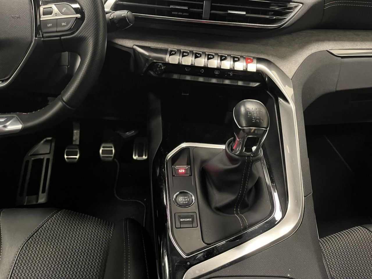 Peugeot 2008 N2008 Allure Hybrid 145 eDCS6 28